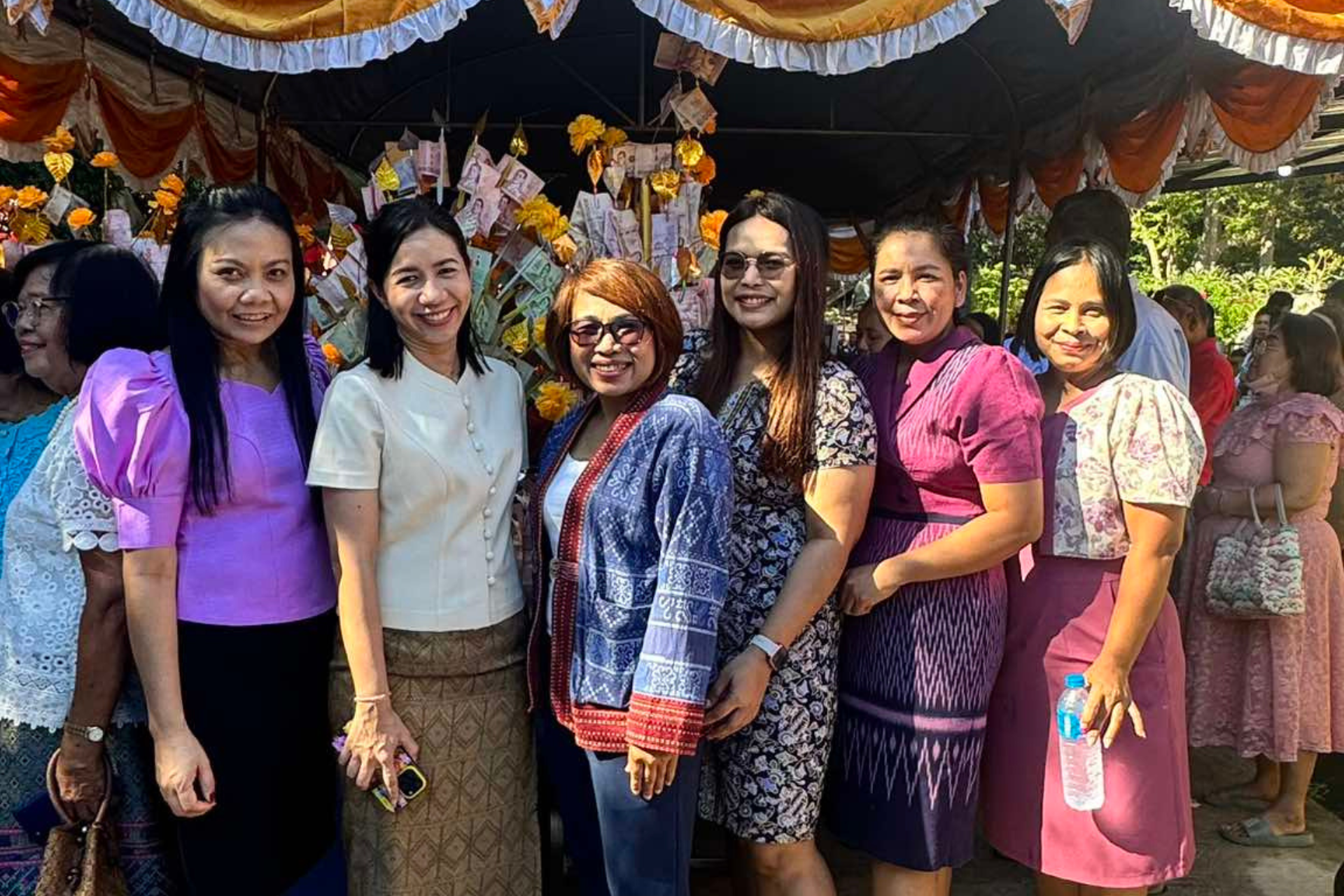 วนช. ร่วมทอดกฐินสามัคคี ประจำปี 2567 ณ วัดภูธรอุทิศสิทธาราม