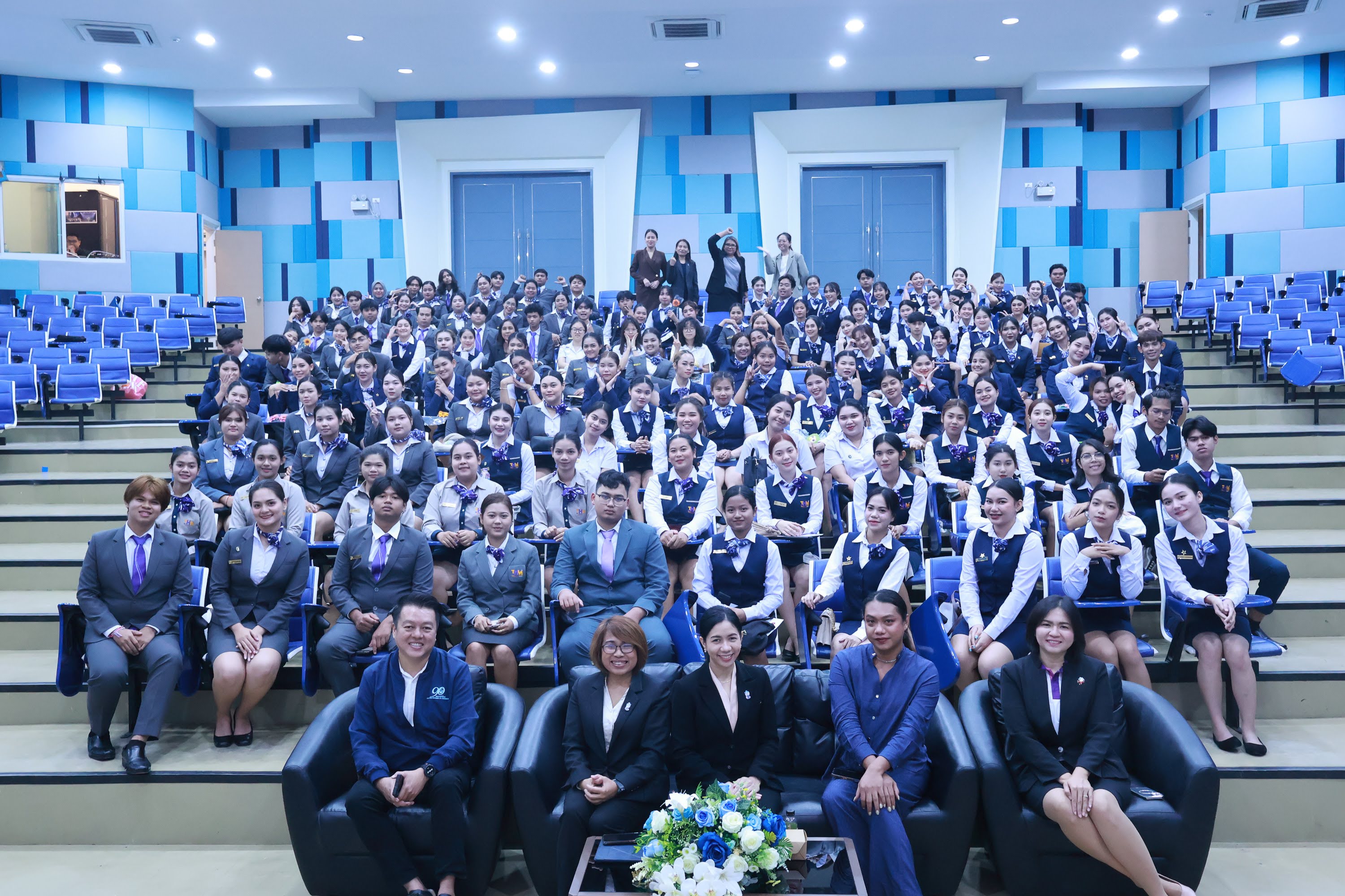 THM Star Ceremony 2024: งานติดดาวเลื่อนชั้นปีและมอบเกียรติบัตรนักศึกษาดีเด่น