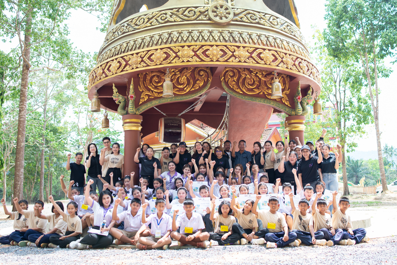 International School of Tourism Students Cultivate "Social Engineer" Skills through Khao Sok Student Art & Craft Fair