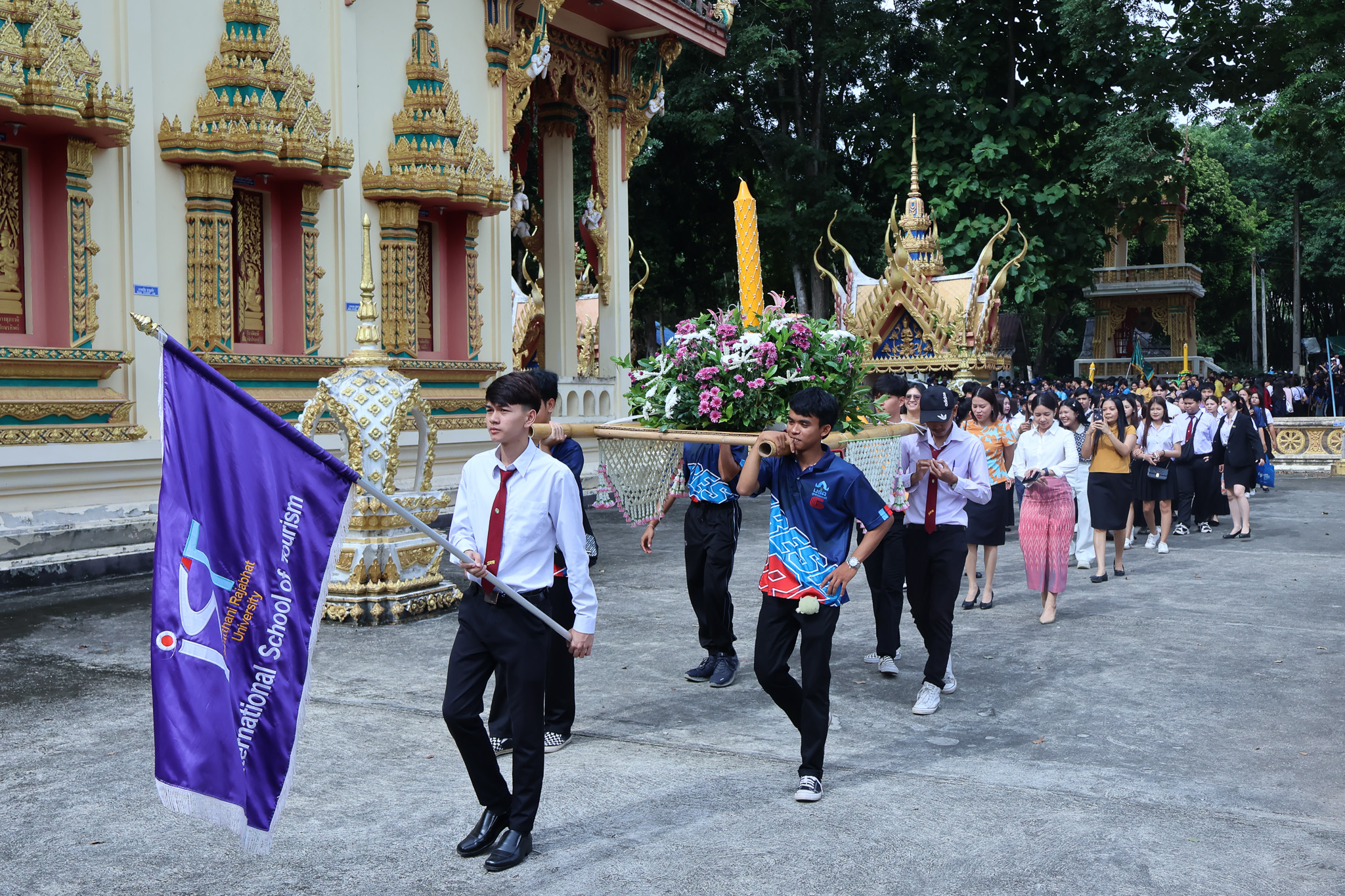 International School of Tourism Upholds Thai Tradition by Joining the 2025 Candle Festival, Conserving Local Cultural Heritage