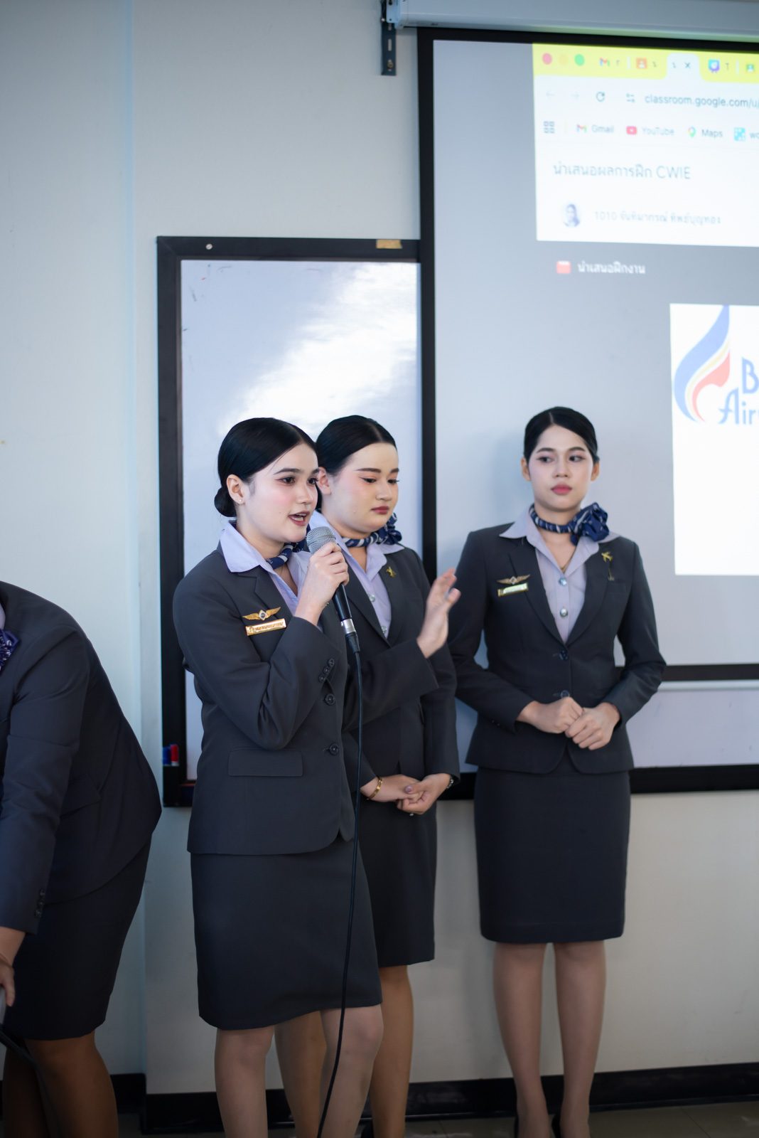 นักศึกษาสาขาวิชาธุรกิจการบิน ชั้นปีที่ 2 โชว์ศักยภาพ นำเสนอผลการฝึก CWIE หลังเสร็จสิ้นการฝึกปฏิบัติงานจริงในสถานประกอบการและสายการบินภาคใต้