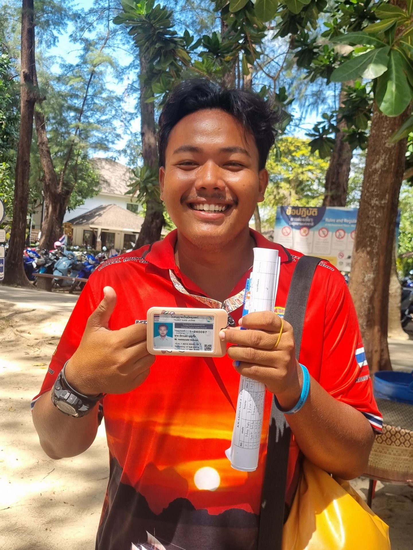Asadet Khunkaew